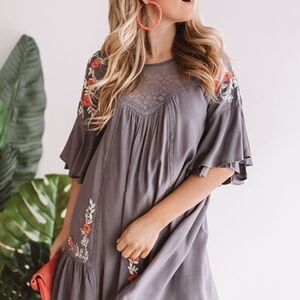 ALTAR’D STATE Embroidered Dress floral XS purple grey boho flounce sleeves